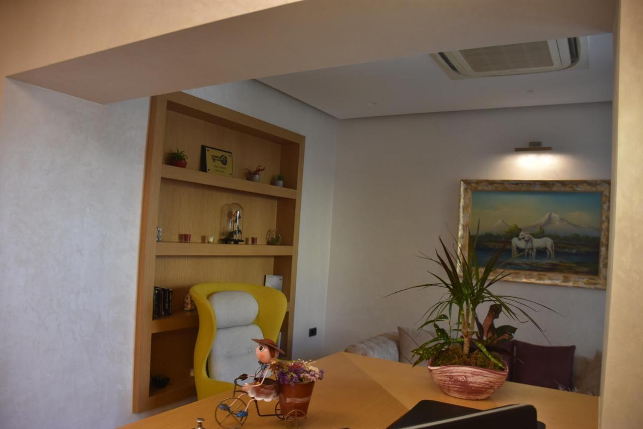 Oxford Hotel Tiranë Ngoại thất bức ảnh